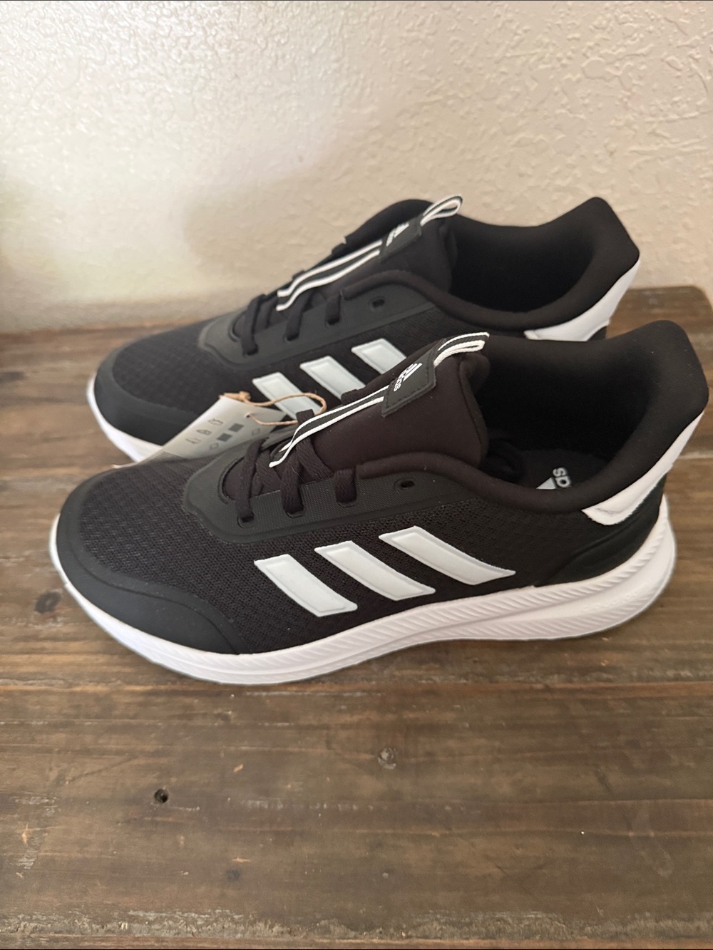 Addidas - Picture 4 of 5